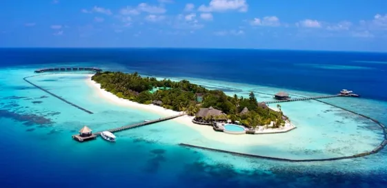 Komandoo Island Resort & Spa