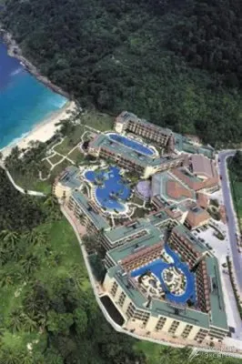 Phuket Marriott Resort & Spa Merlin Beach 5*